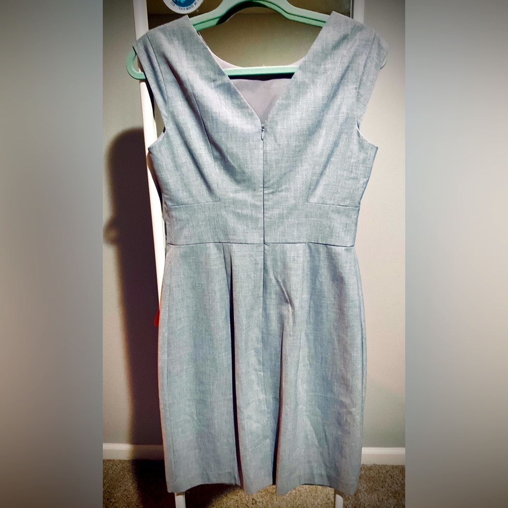 The Limited sleveless dress, size 4